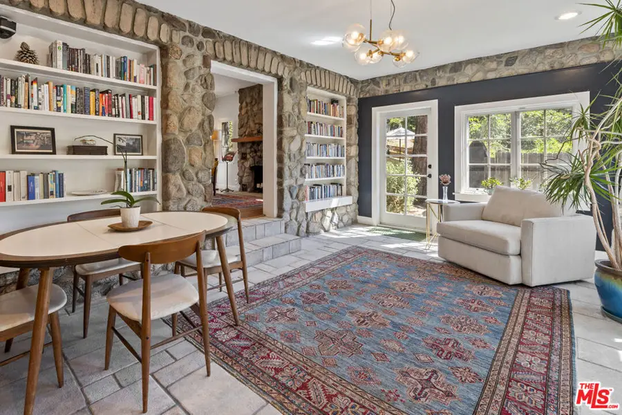 840 Country Club Drive, Burbank, CA 91501 - Image #2