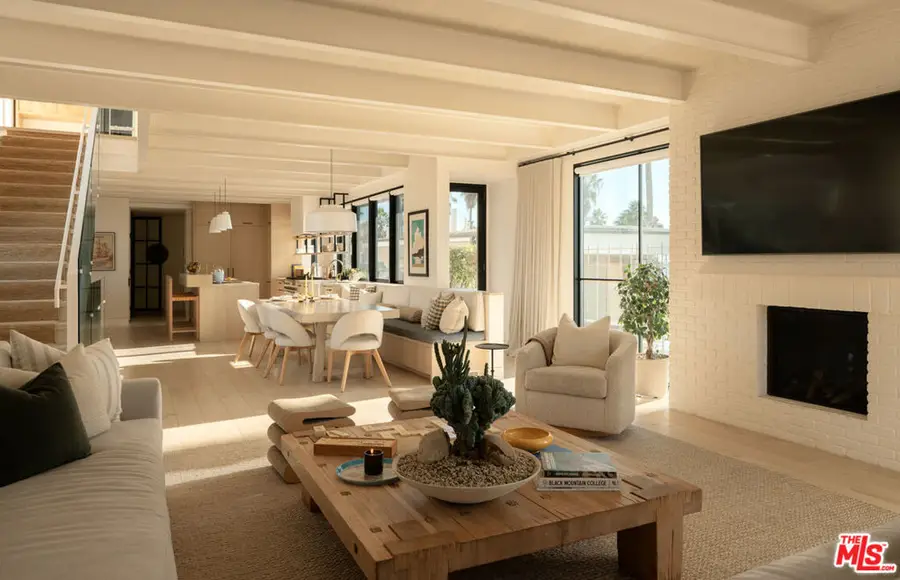 120 N Hart Avenue, Santa Monica, CA 90405 - Image #3