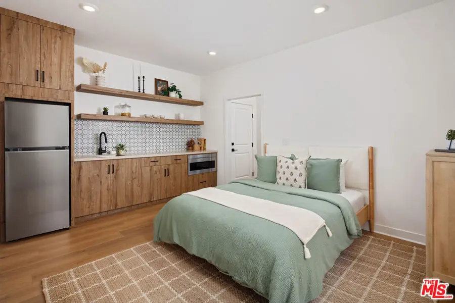 1660 Coral Sea Lane, San Pedro, CA 90732 - Image #2