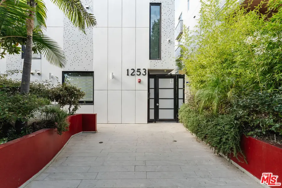 1253 N Sweetzer Avenue #6, West Hollywood, CA 90069 - Image #2