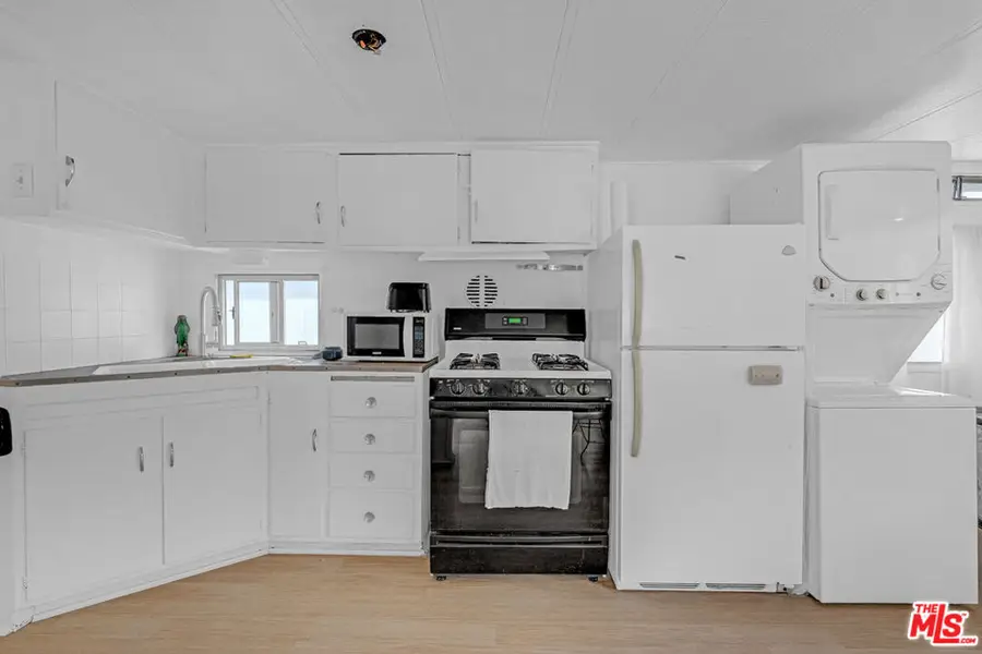 11250 Playa Street #43, Culver City, CA 90230 - Image #2