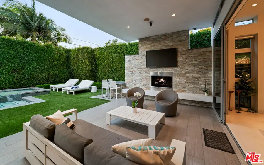 633 N Laurel Avenue, Los Angeles, CA 90048 - Image #2