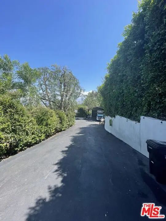 14815 Mulholland Drive, Los Angeles, CA 90077 - Image #2