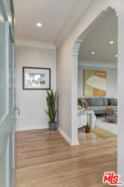 3504 S Cloverdale Avenue, Los Angeles, CA 90016 - Image #3