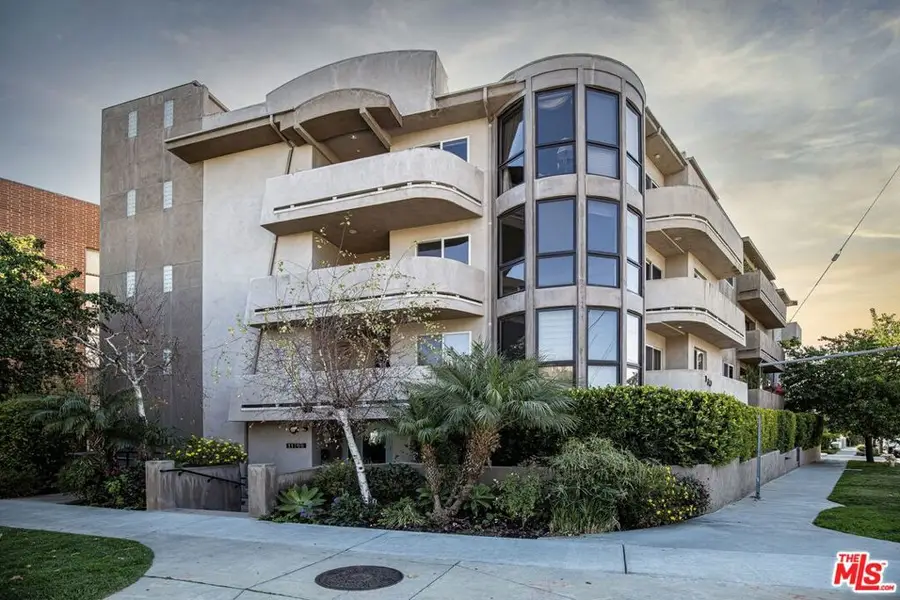 11766 W Sunset Boulevard #302, Los Angeles, CA 90049 - Image #2