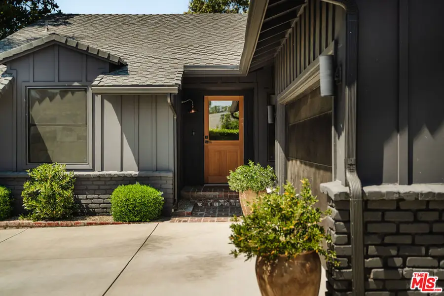 13211 Cumpston Street, Sherman Oaks, CA 91401 - Image #2