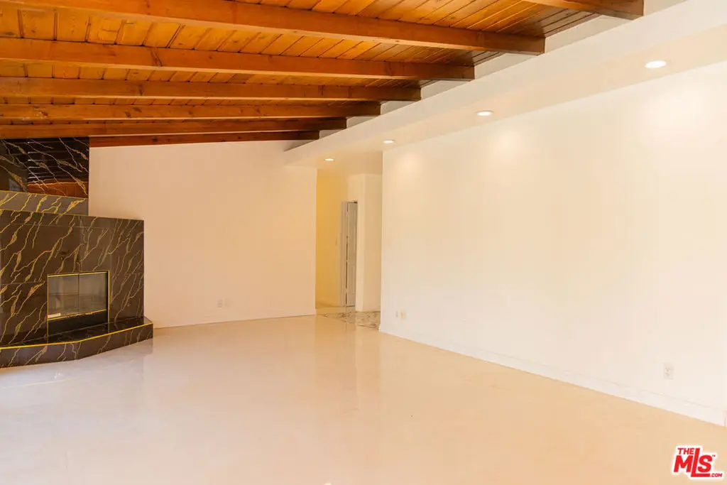 5604 Valley Circle Boulevard, Woodland Hills, CA 91367 - Image #1