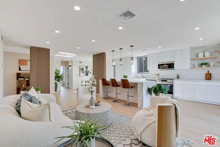 100 S Doheny Drive #705, Los Angeles, CA 90048 - Image #2