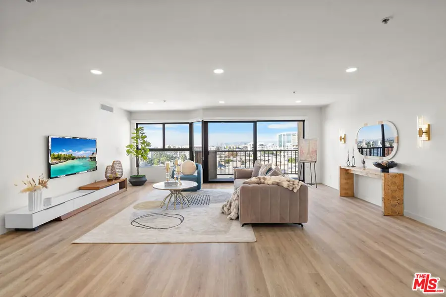 727 S Ardmore Avenue #802, Los Angeles, CA 90005 - Image #3