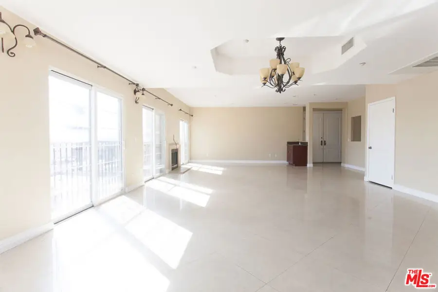 8555 Cashio Street #PH4, Los Angeles, CA 90035 - Image #3