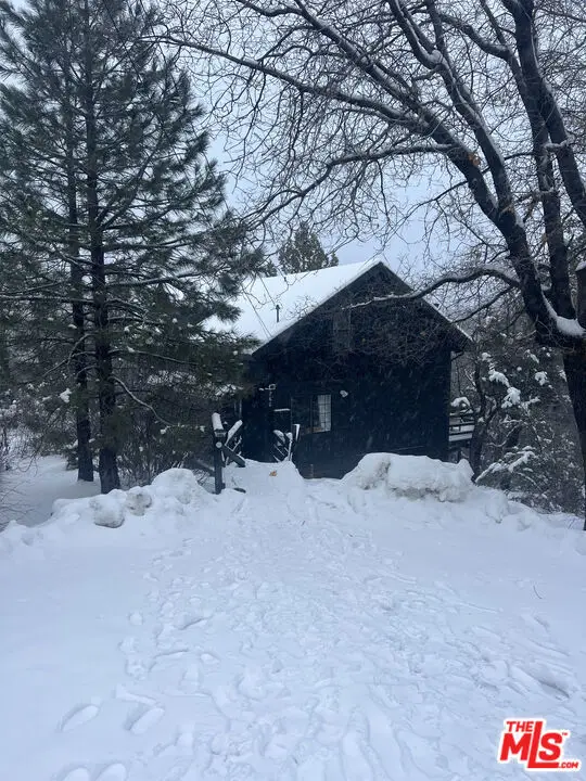 760 Villa Grove Avenue, Big Bear City, CA 92314