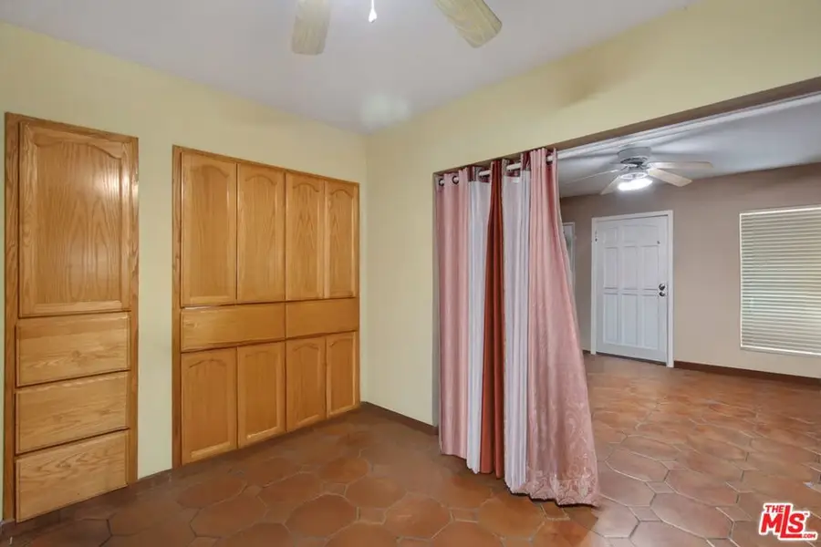 4713 Clinton Street, Los Angeles, CA 90004 - Image #3