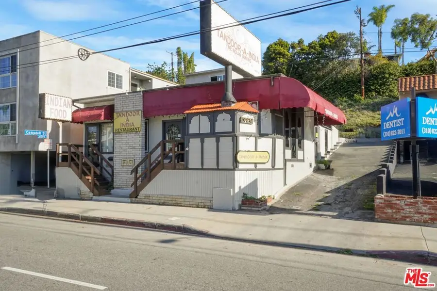 8404 Pershing Drive, Playa Del Rey, CA 90293 - Image #3