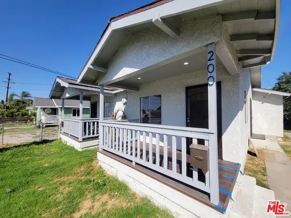 200 N Acacia Avenue, Compton, CA 90220