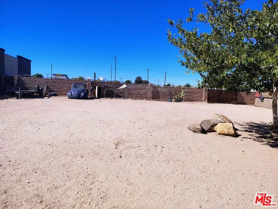 8178 Kingston Avenue, Hesperia, CA 92345 - Image #3