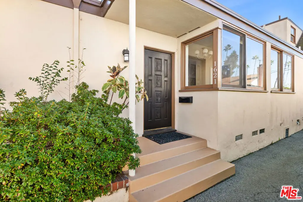 1621 Manning Avenue, Los Angeles, CA 90024 - #1