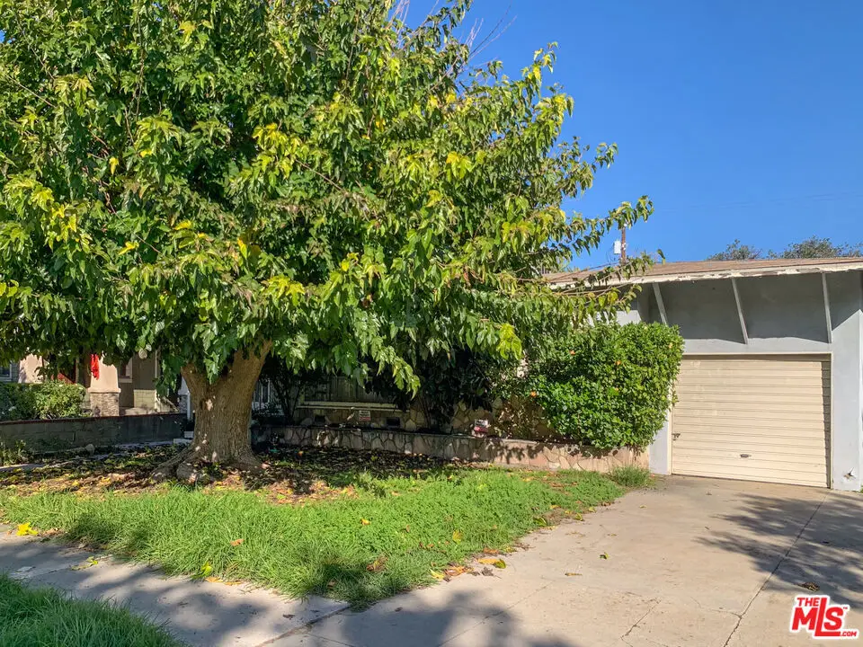 320 S Glenwood Place, Burbank, CA 91506 - Image #1