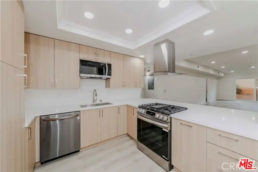 1138 S Serrano Avenue #102, Los Angeles, CA 90006 - #2