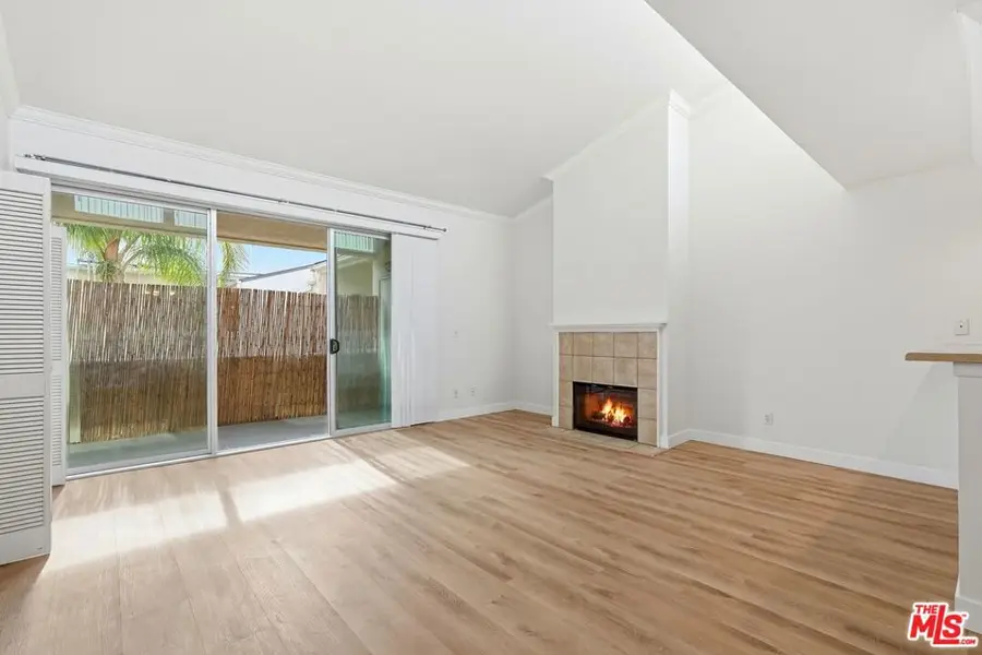 5325 Newcastle Avenue #342, Encino, CA 91316 - Image #2