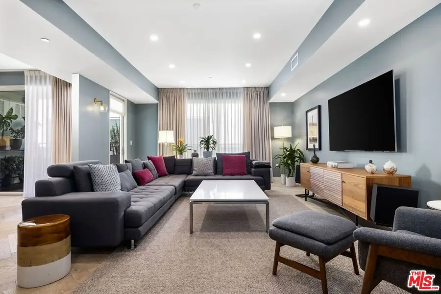 441 S Barrington Avenue #407, Los Angeles, CA 90049 - Image #3