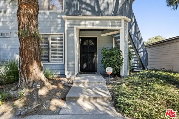 7316 Quill Drive #8, Downey, CA 90242