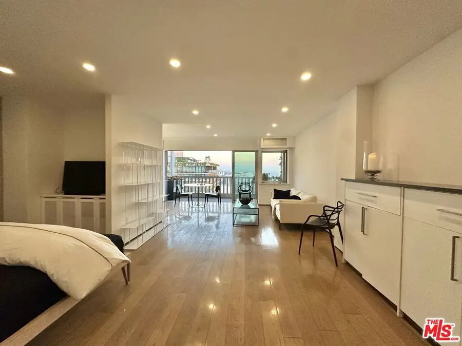 999 N Doheny Drive #1005, West Hollywood, CA 90069 - Image #2