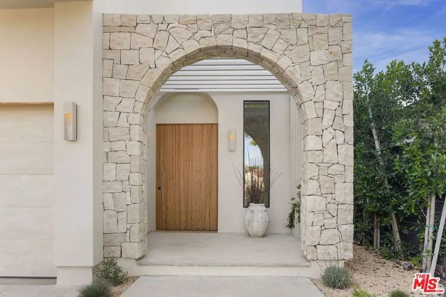 517 N Martel Avenue, Los Angeles, CA 90036 - Image #3