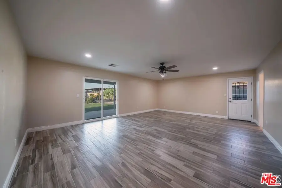 10512 Dee Dee Avenue, Bakersfield, CA 93312 - #3