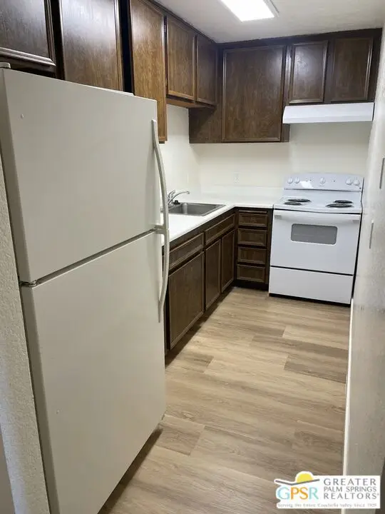 470 N Villa Court #213, Palm Springs, CA 92262 - #3