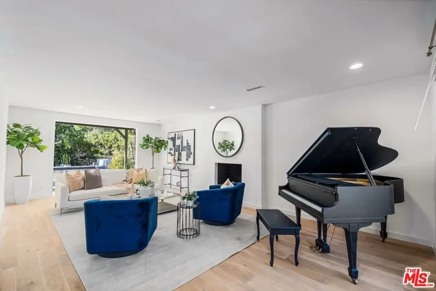 7560 Devista Drive, Los Angeles, CA 90046 - Image #3