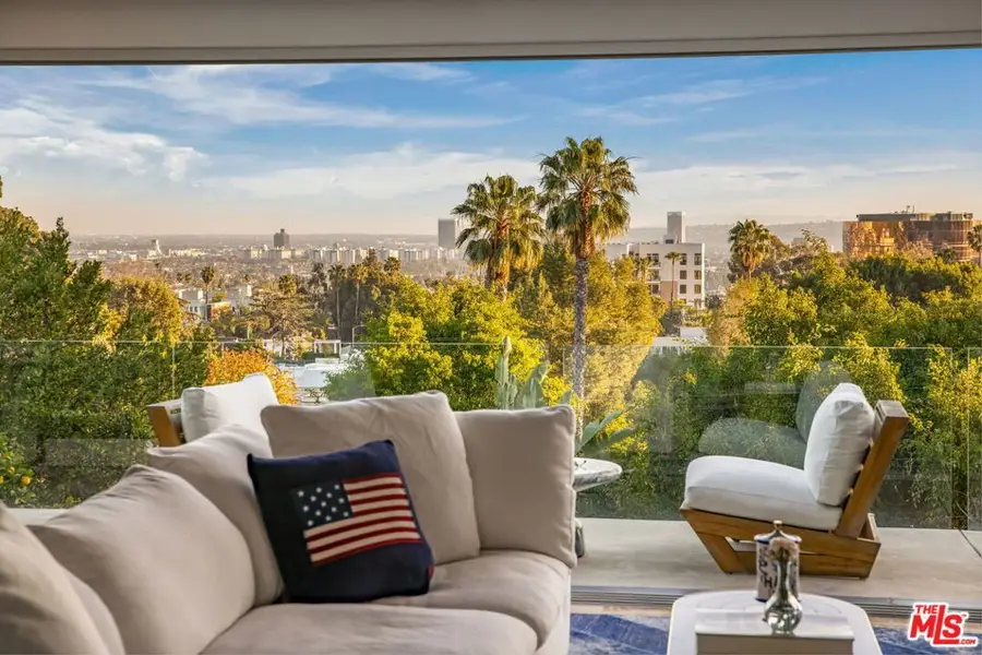 7924 Hillside Avenue, Los Angeles, CA 90046 - Image #3