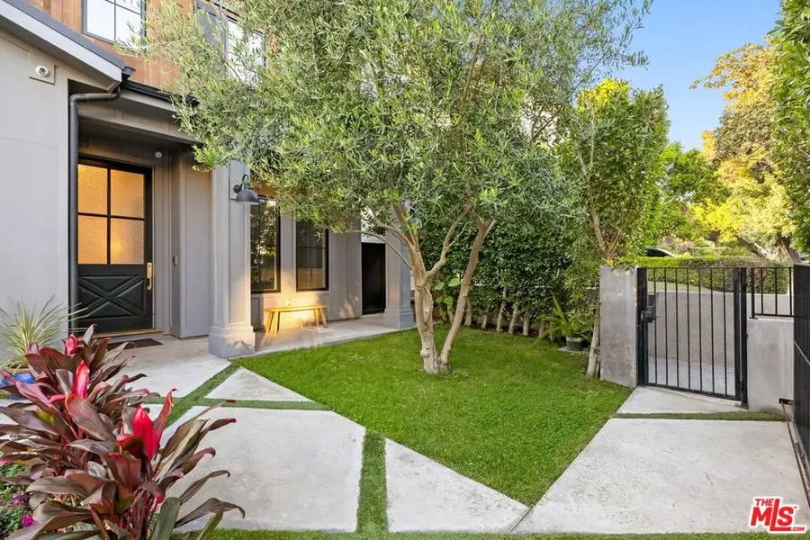 833 N Sierra Bonita Avenue, Los Angeles, CA 90046 - Image #3