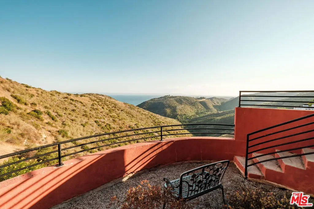 3029 Sequit Drive, Malibu, CA 90265 - Image #1