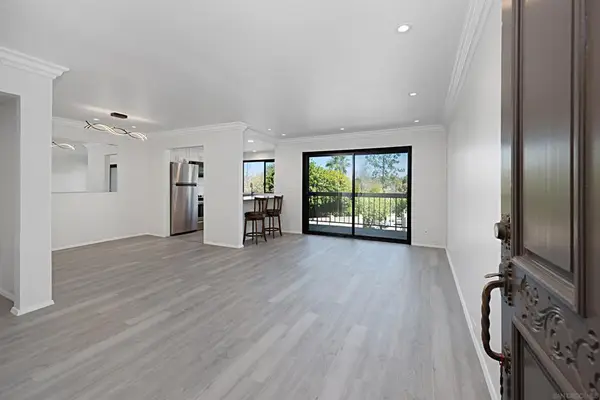 5125 Fontaine Street #105, Del Cerro, CA 92120