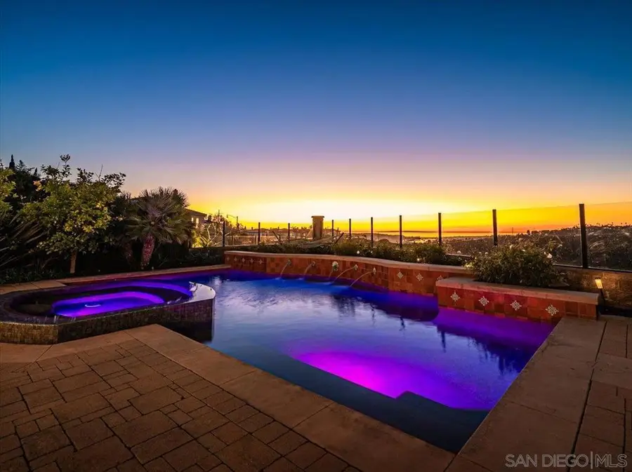 7135 Sitio Caliente, Carlsbad, CA 92009 - #2