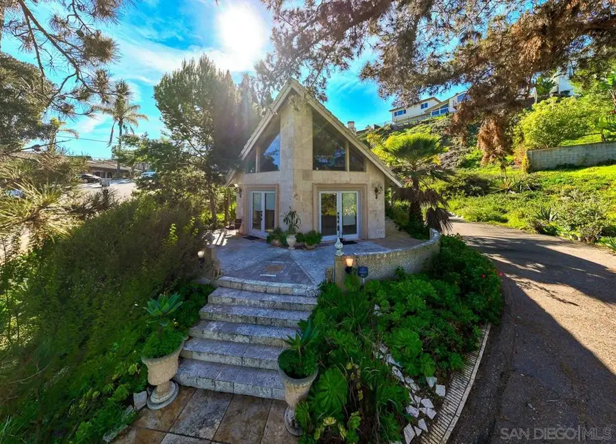 5628 Desert View Drive, La Jolla, CA 92037 - #3