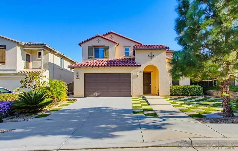 1513 Avila Ln, Vista, CA 92083 - #1