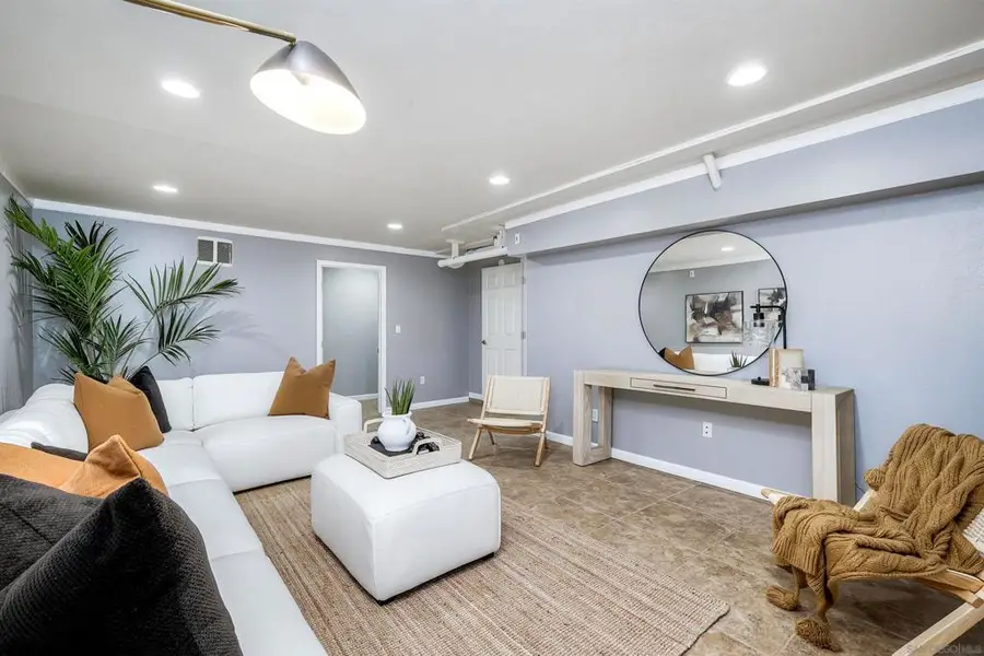 6390 Caminito Marcial, San Diego, CA 92111 - #3