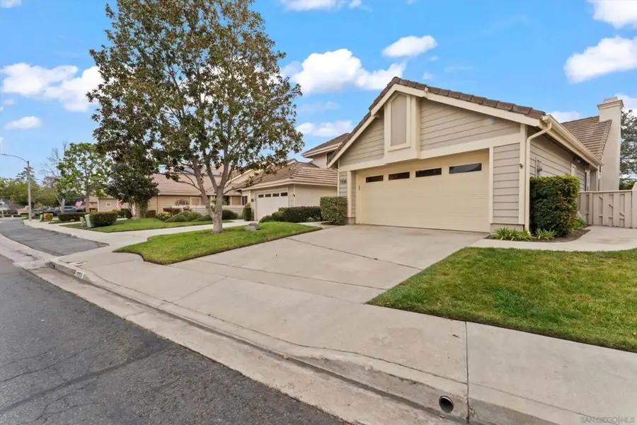 1938 Spyglass Circle, Vista, CA 92081 - Image #2