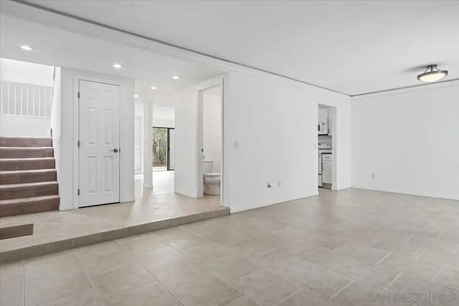 8725 Caminito Abrazo, La Jolla, CA 92037 - #3