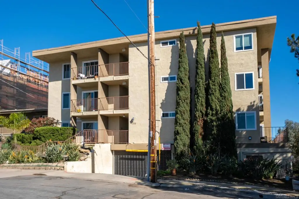 1209 Hueneme St #5, San Diego, CA 92110 - Image #1