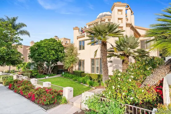 7455 Draper Ave #2, La Jolla, CA 92037