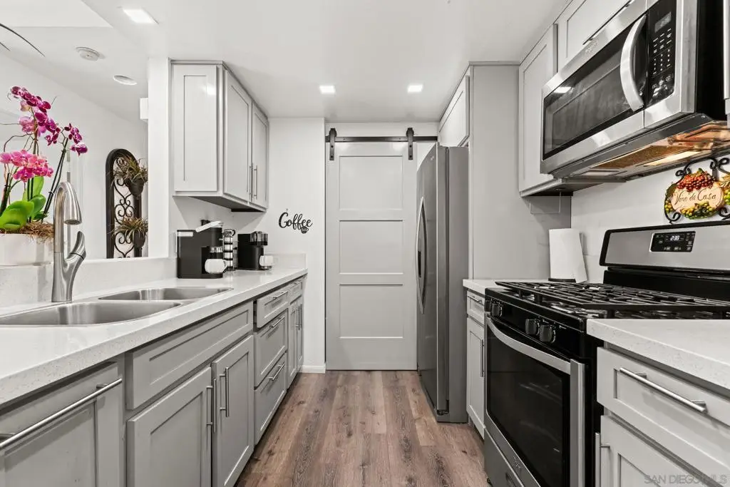 2085 Lakeridge Cir #203, Chula Vista, CA 91913 - #1