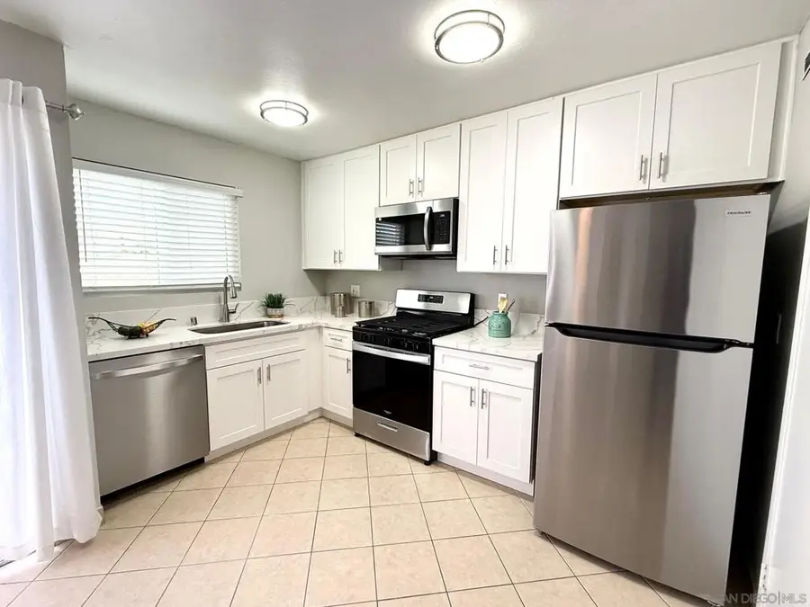 1687 Rue De Valle, San Marcos, CA 92078 - #2