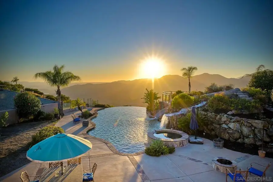 15068 Creek Hills Rd, El Cajon, CA 92021 - Image #2