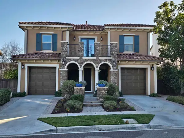 7096 Sitio Frontera, Carlsbad, CA 92009