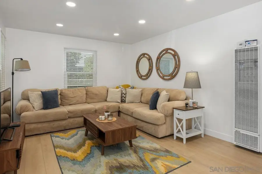 1743 Reed, San Diego, CA 92109 - Image #2