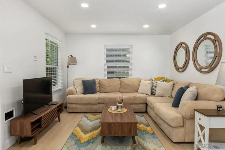 1743 Reed, San Diego, CA 92109 - Image #3