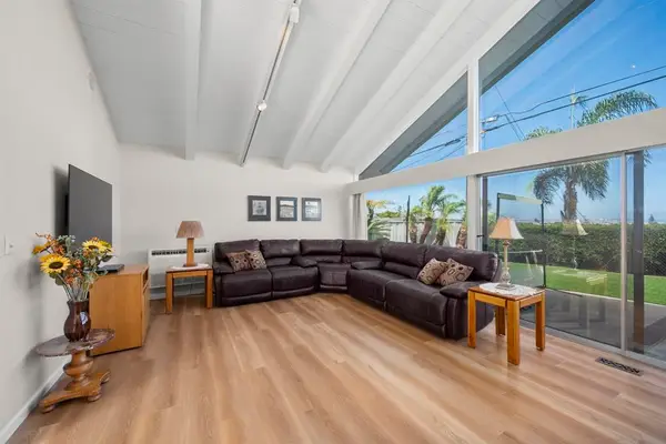 1151 Catalina Boulevard, San Diego, CA 92107