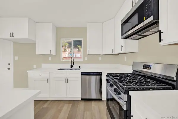 2151 54th, San Diego, CA 92105